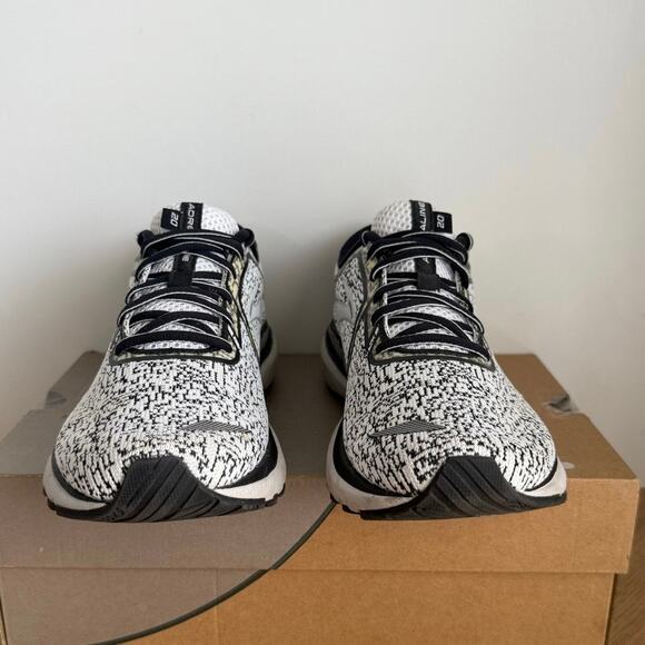 Brooks Adrenaline 20 Black/White Women Running Sneakers - SZ 11 - Picture 7 of 12